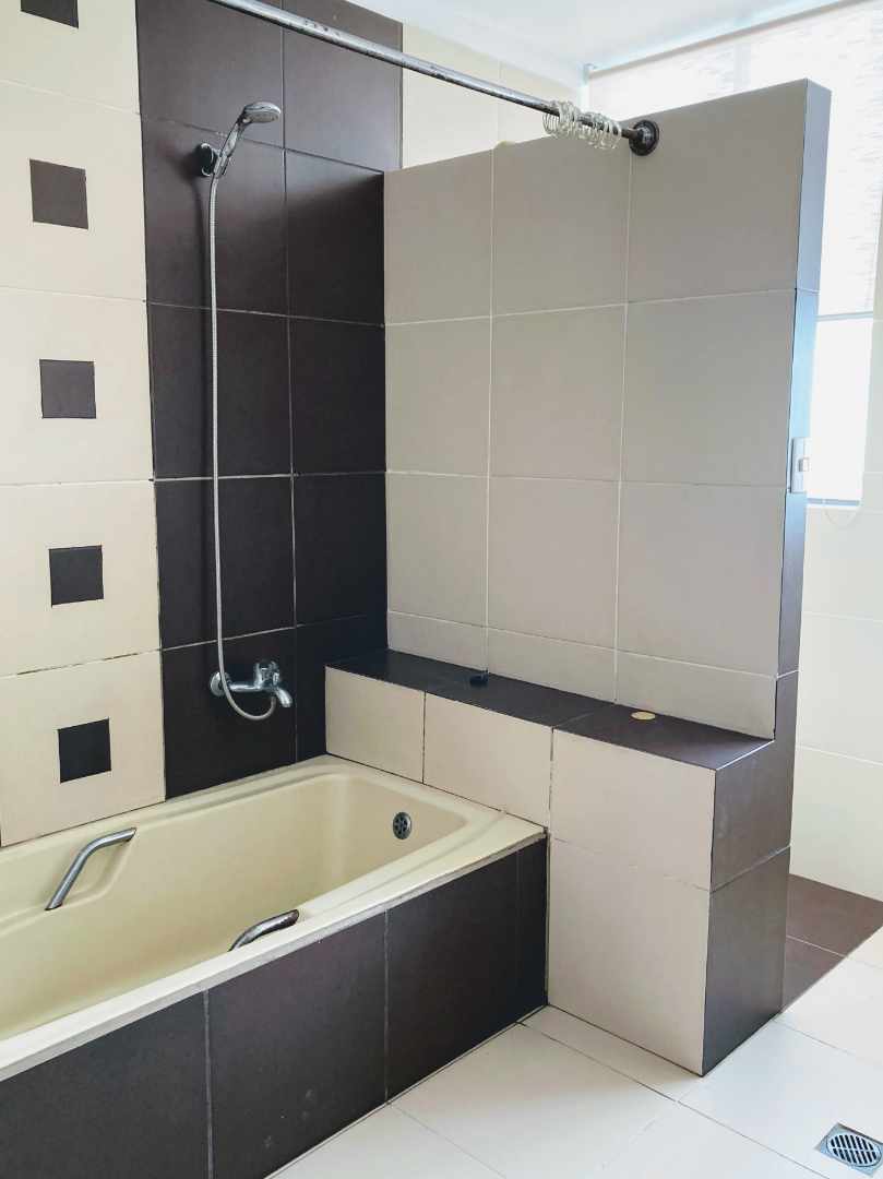 Casa en Calacoto en La Paz 4 dormitorios 3 baños 4 parqueos Foto 14