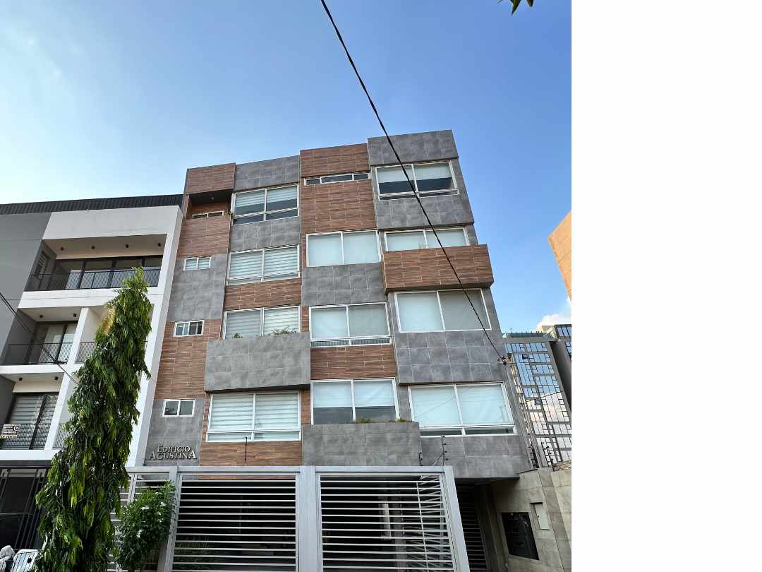 Departamento en Alquiler[AGUSTINA| EQUIPETROL NORTE] ALQUILER AMPLIO DEPARTAMENTO AMOBLADO DE 2 DORMITORIOS PET FRIENDLY 2 dormitorios 2 baños 1 parqueos Foto 1