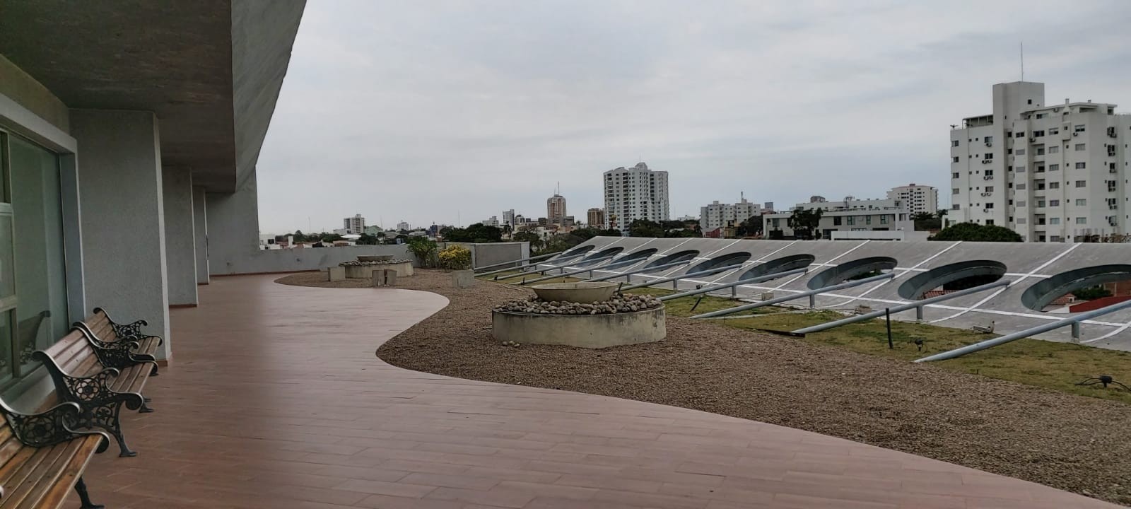 Oficina Edif. Spazio Uno, Av. Beni entre 2do y 3er anillo. Foto 15