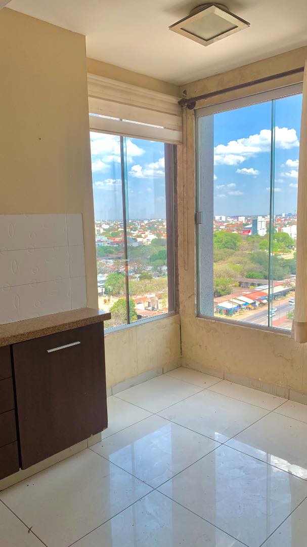 Departamento en AlquilerAV. ALEMANA entre 4to. Y 5to. anillo 4 dormitorios 3 baños 1 parqueos Foto 7