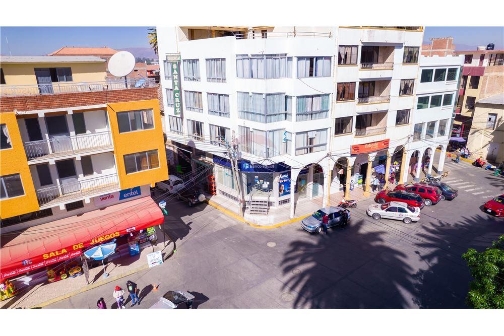 En Alquiler a $us 2,500 Foto 1