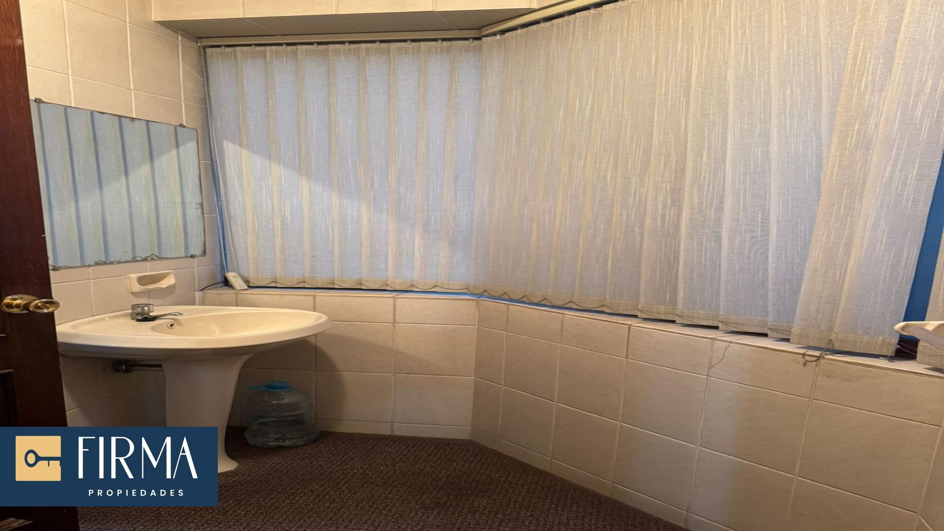 Departamento en San Jorge en La Paz 3 dormitorios 3 baños 1 parqueos Foto 14