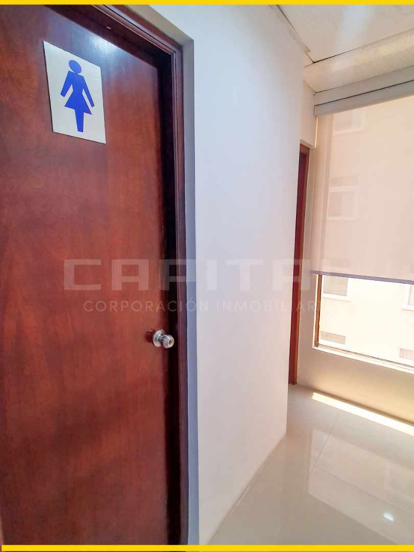 Oficina EN EDIFICIO EMPRESARIAL – ALQUILO OFICINA PARA EMPRESA DE PRIMER NIVEL Foto 9