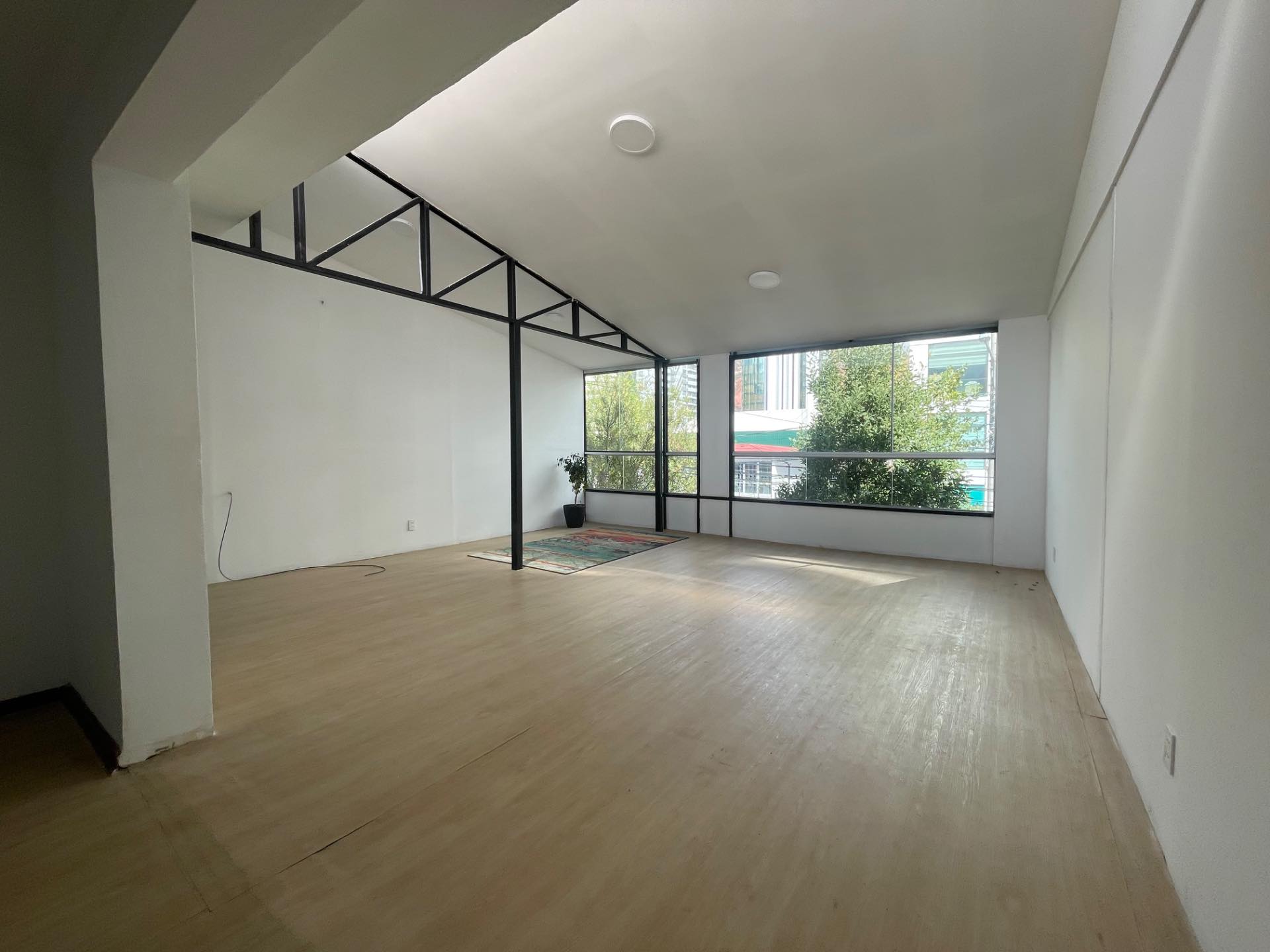 En Alquiler a Bs 4,600 Foto 1