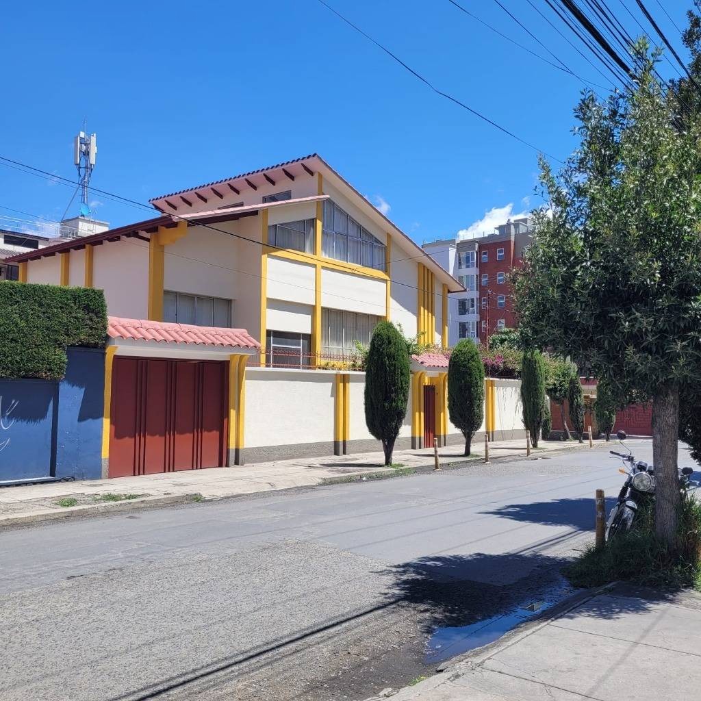 Casa CALLE 22 DE CALACOTO Y GAVINO VILLANUEVA Foto 1