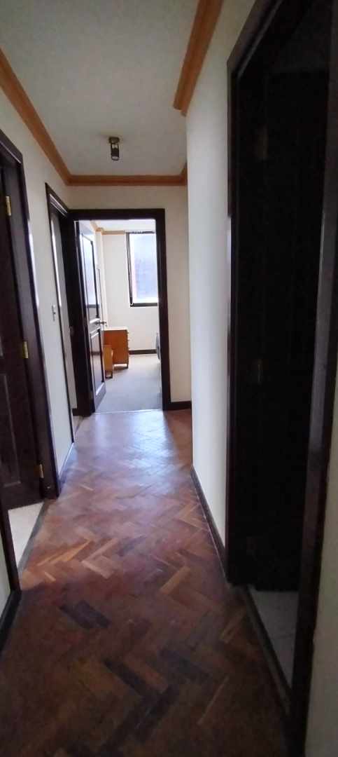 Departamento en Calacoto en La Paz 3 dormitorios 4 baños 1 parqueos Foto 8