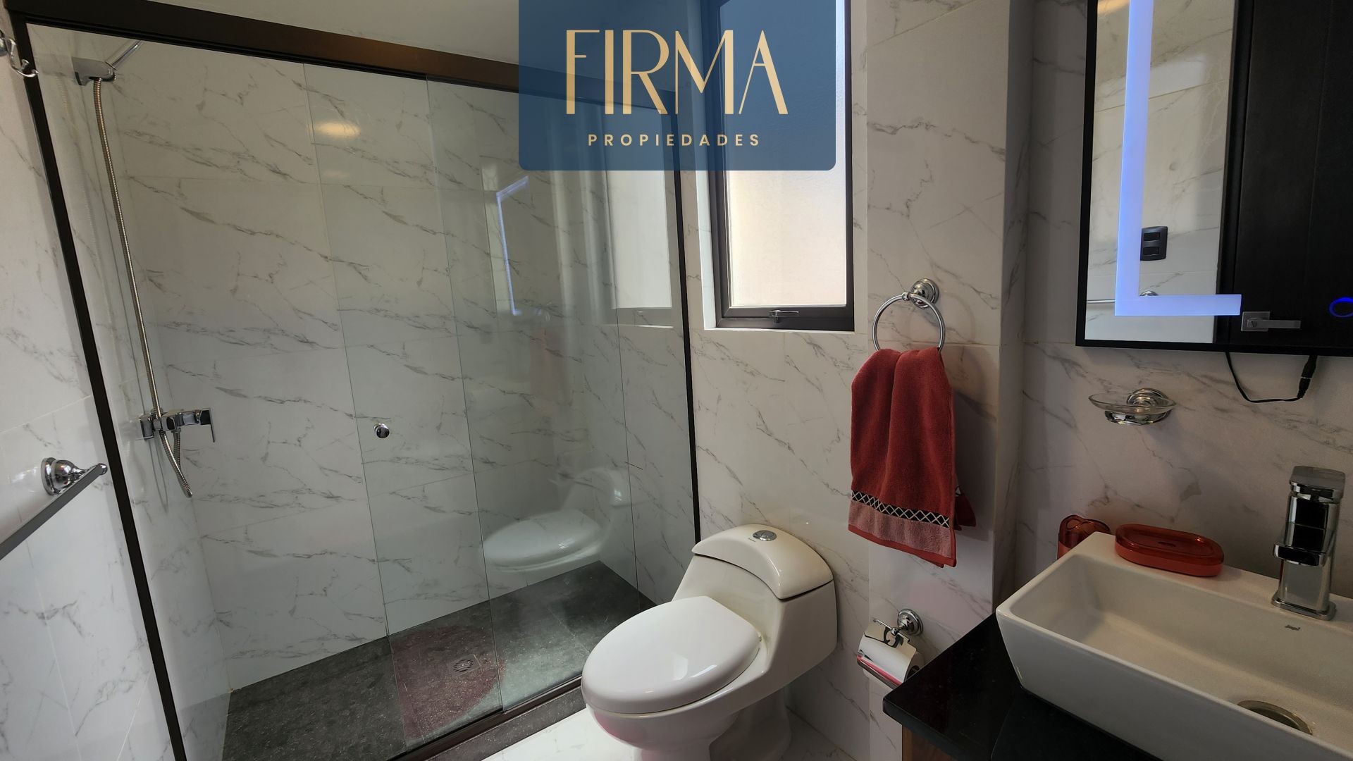 Casa en Mallasilla en La Paz 3 dormitorios 5 baños 2 parqueos Foto 20