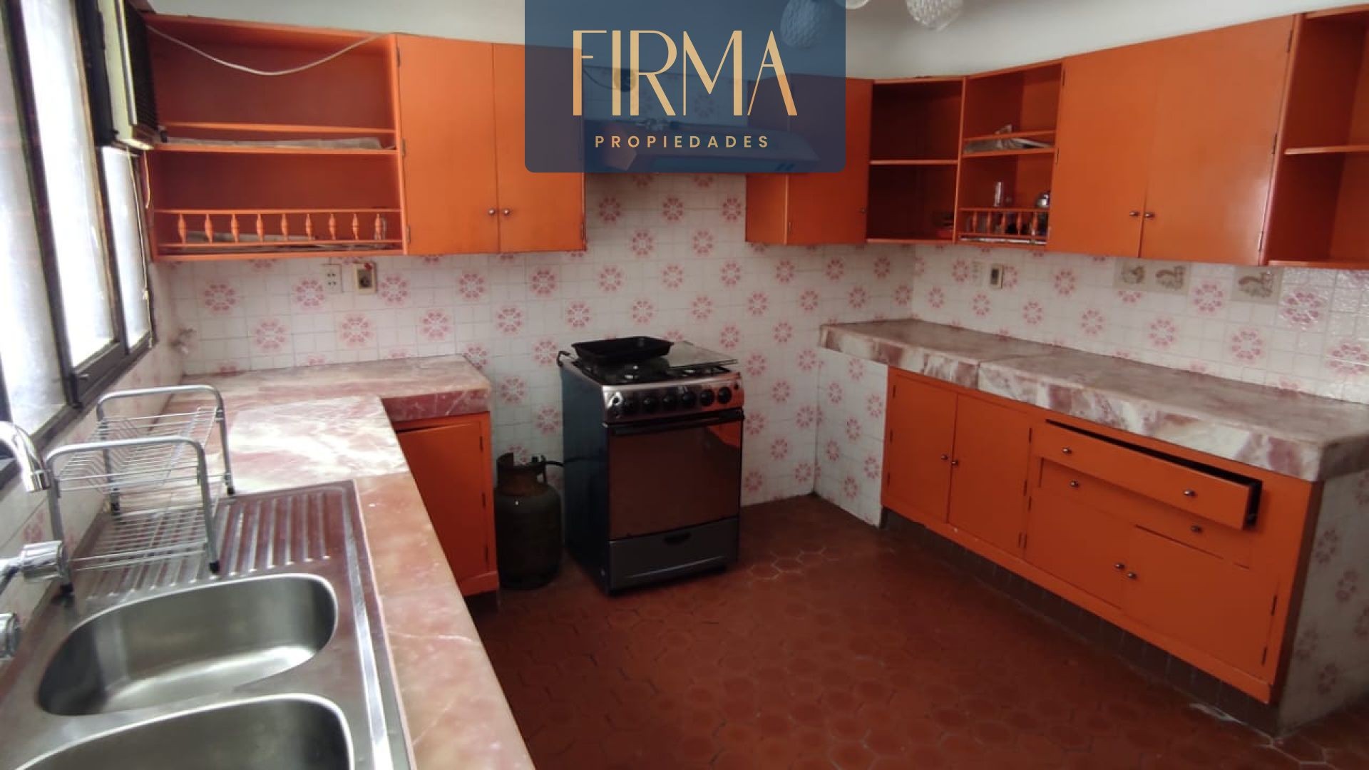 Casa en Achumani en La Paz 4 dormitorios 4 baños 2 parqueos Foto 15