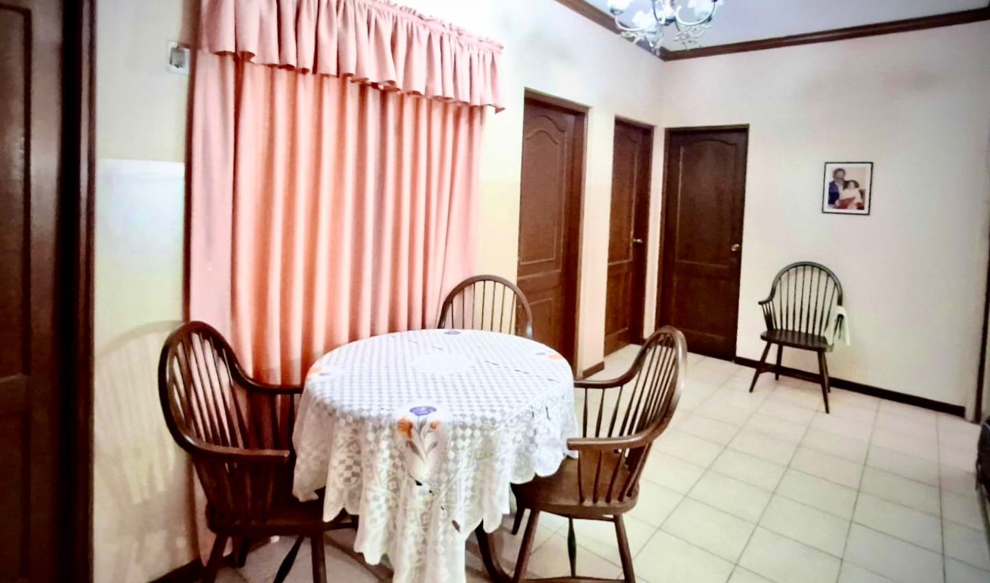 Casa en VentaSOBRE 3ER ANILLO INTERNO, ZONA SUR ESTE, AV. JUAN PABLO II Foto 5