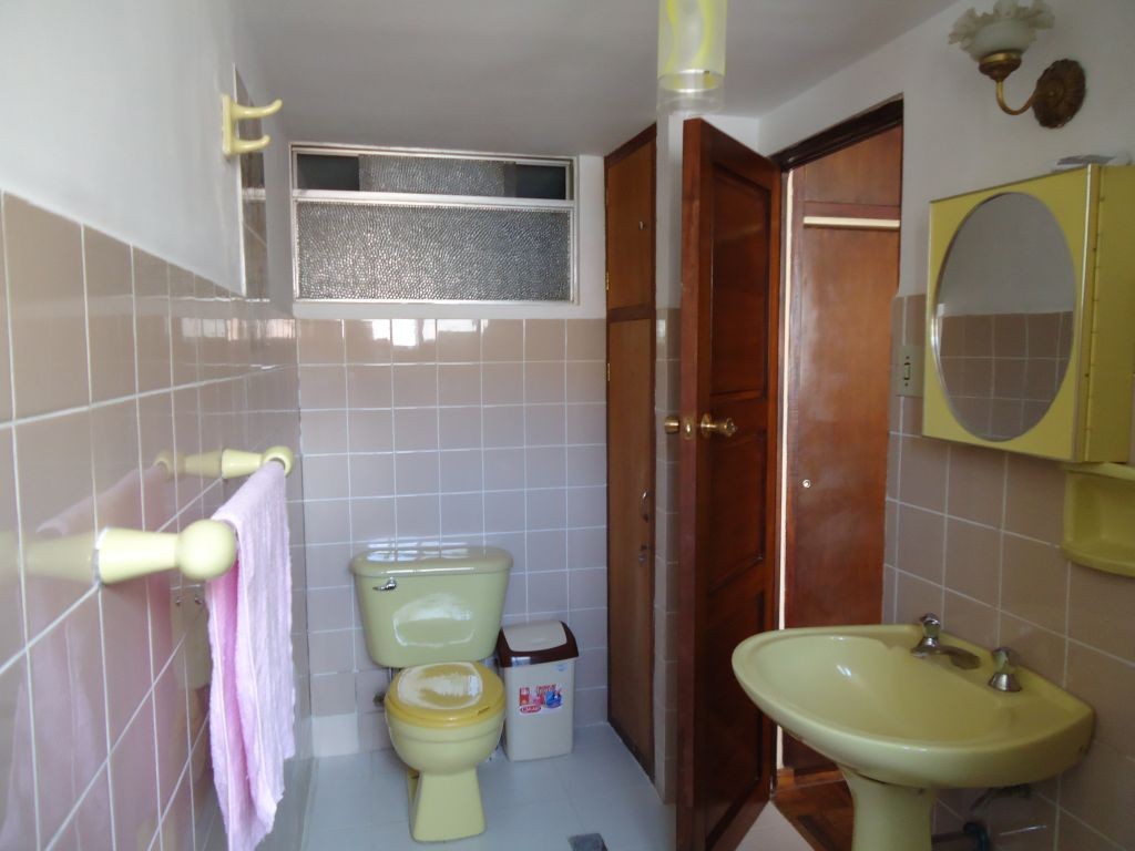 Departamento en Sopocachi en La Paz 3 dormitorios 2 baños  Foto 5