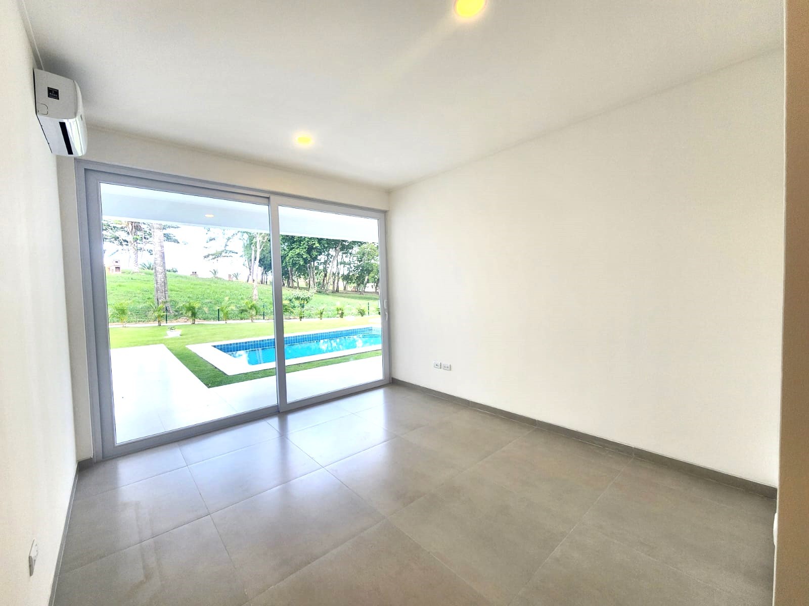 En Venta a $us 690,000 Foto 5