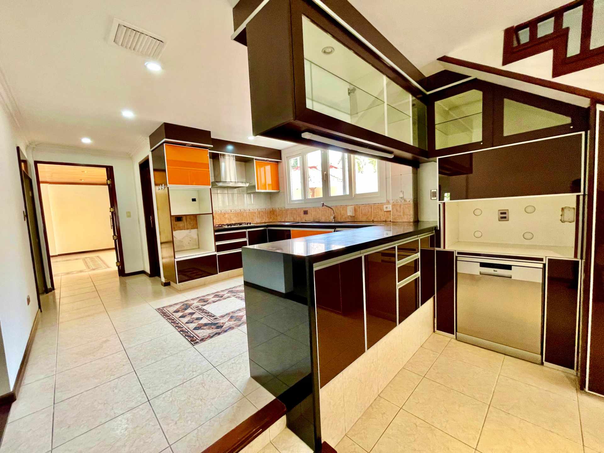 En Venta a $us 460,000 Foto 8