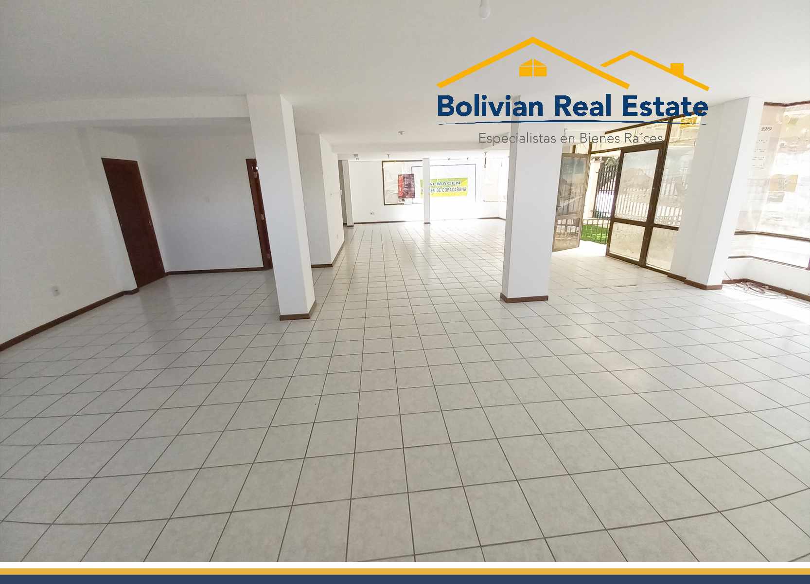 Local comercial en VentaIRPAVI PLAZA LITORAL EN VENTA LOCAL A LA CALLE   2 baños  Foto 3