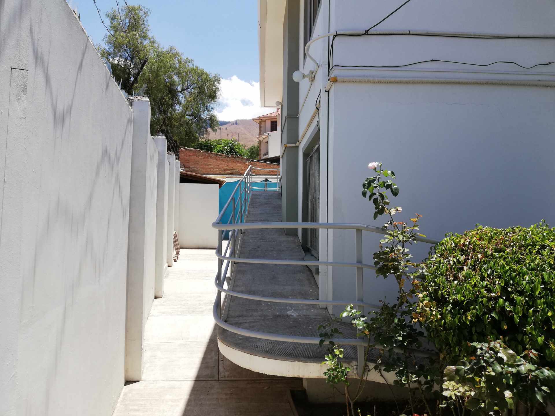 Casa en Aranjuez en Cochabamba 6 dormitorios 5 baños 4 parqueos Foto 20