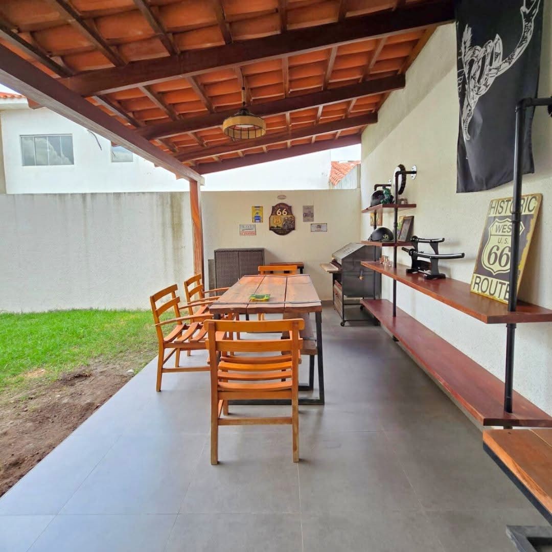 Casa en VentaAv. Banzer km 8.5, cerca del Colegio Cambridge – Cond. Valle Norte 3 dormitorios 4 baños 2 parqueos Foto 10