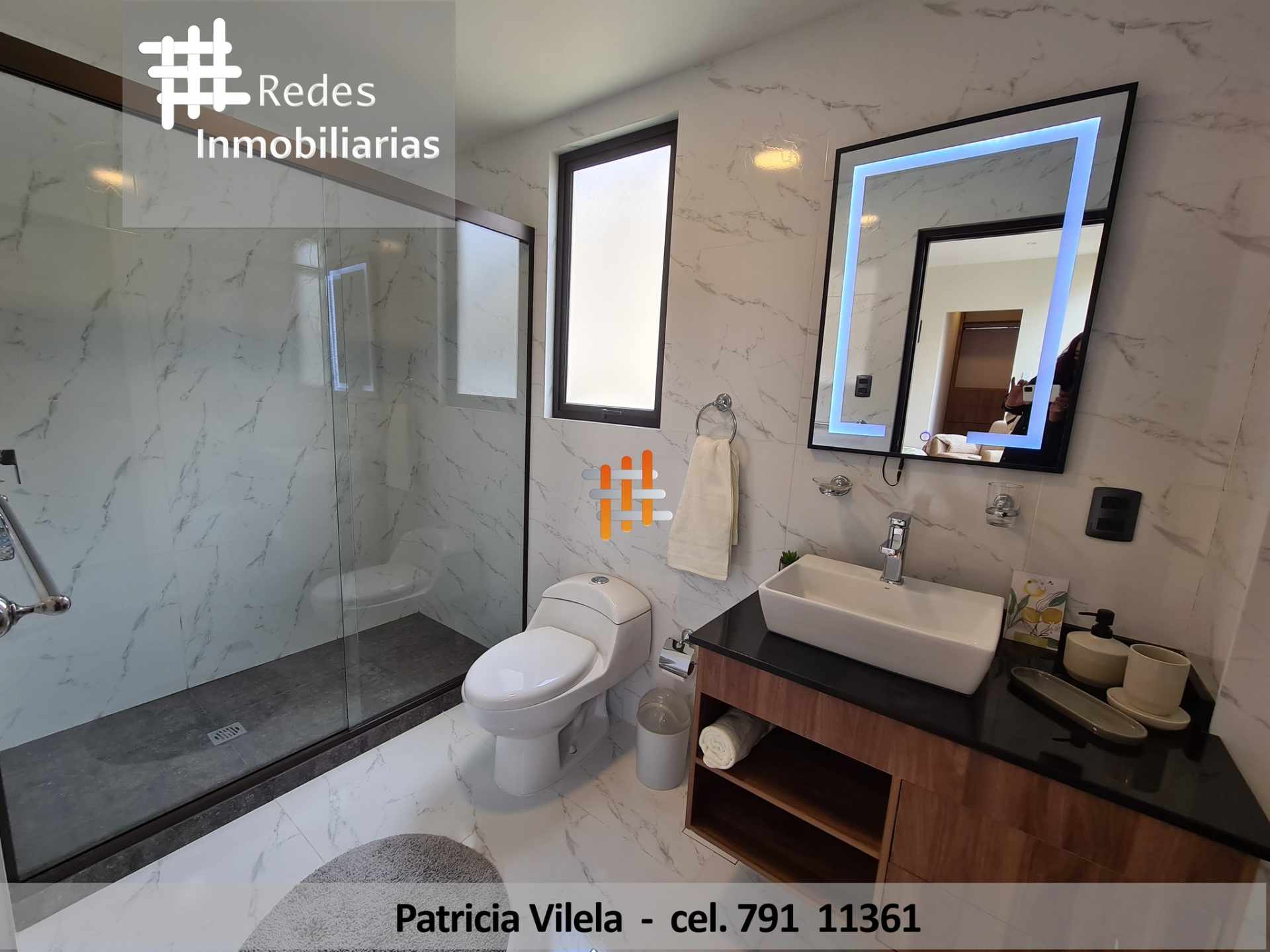 Casa en VentaURBANIZACION 7 COLORES CASA EN VENTA EN MALLASILLA  3 dormitorios 4 baños 2 parqueos Foto 16