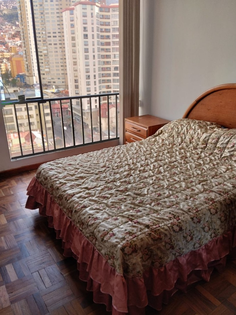 Departamento en AlquilerSan Jorge, Av. Arce Foto 6