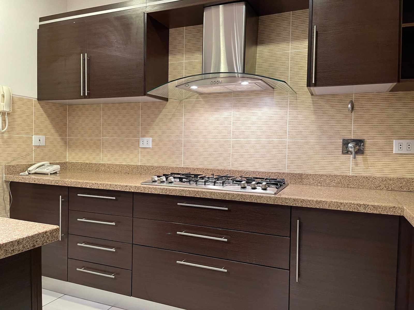 Departamento en Queru Queru en Cochabamba 3 dormitorios 2 baños 1 parqueos Foto 11