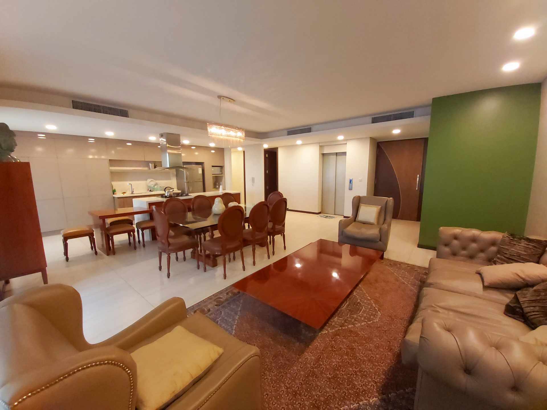 Departamento en VentaCONDOMINIO LA RIVIERA & BEAUTY PLAZA (EQUIPETROL) 3 dormitorios 3 baños 1 parqueos Foto 5