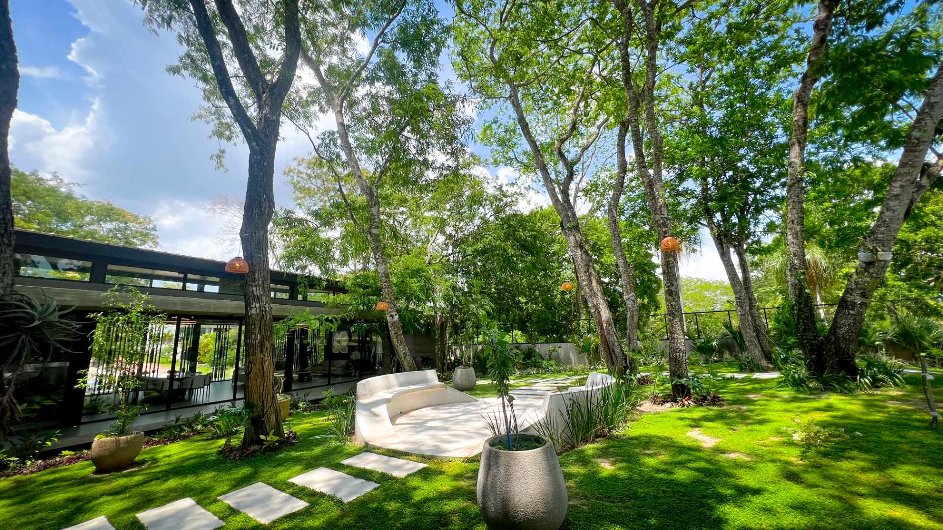 Casa en VentaCONDOMINIO LA HACIENDA DEL URUBO  6 dormitorios 8 baños 8 parqueos Foto 2