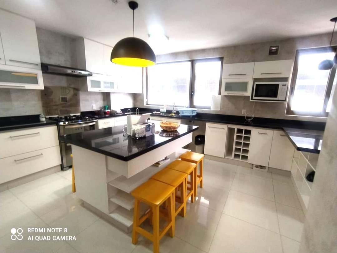 Departamento en AlquilerCALACOTO C.11 4 dormitorios 5 baños 2 parqueos Foto 15