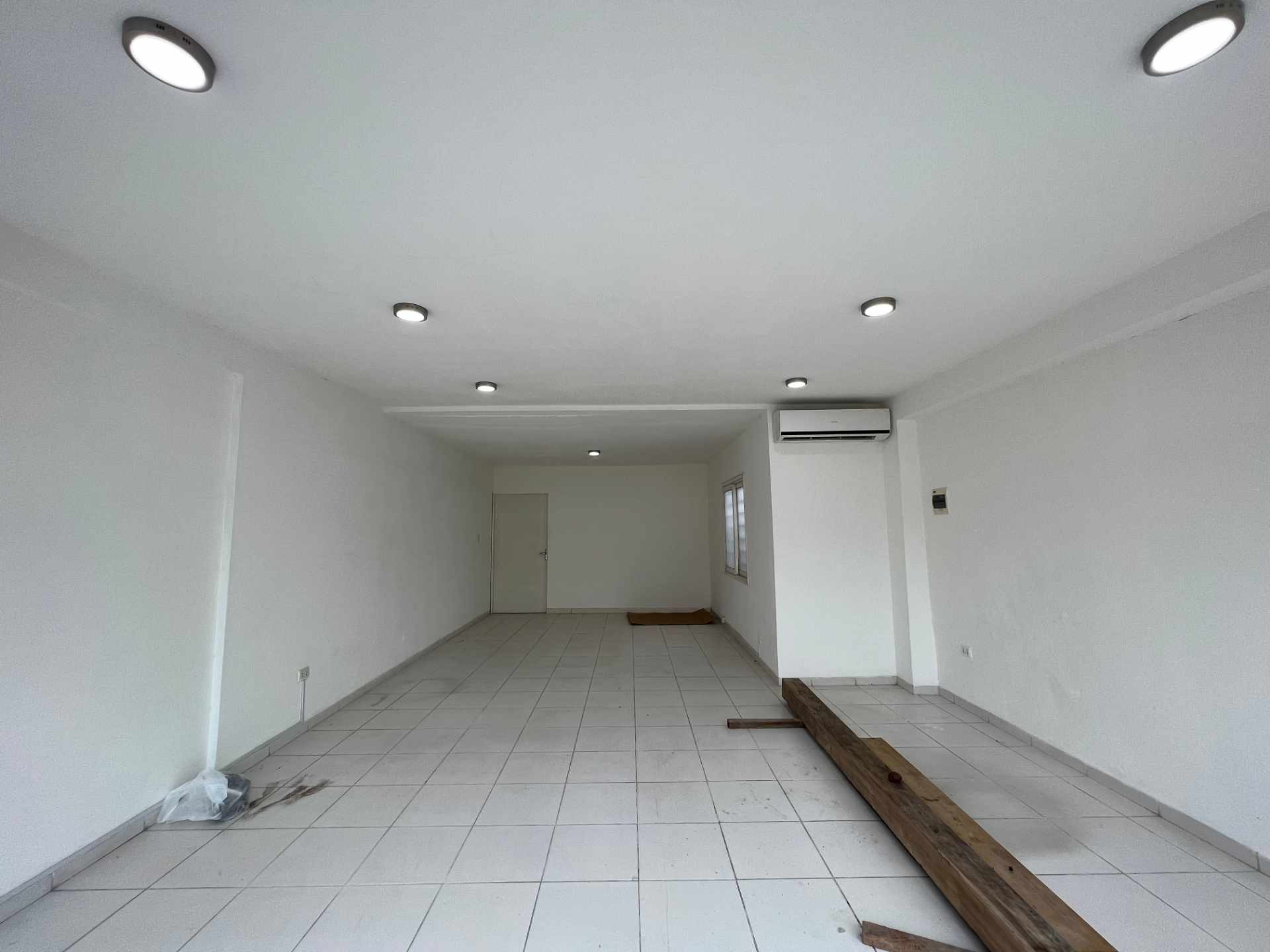 En Alquiler a $us 1,200 Foto 2