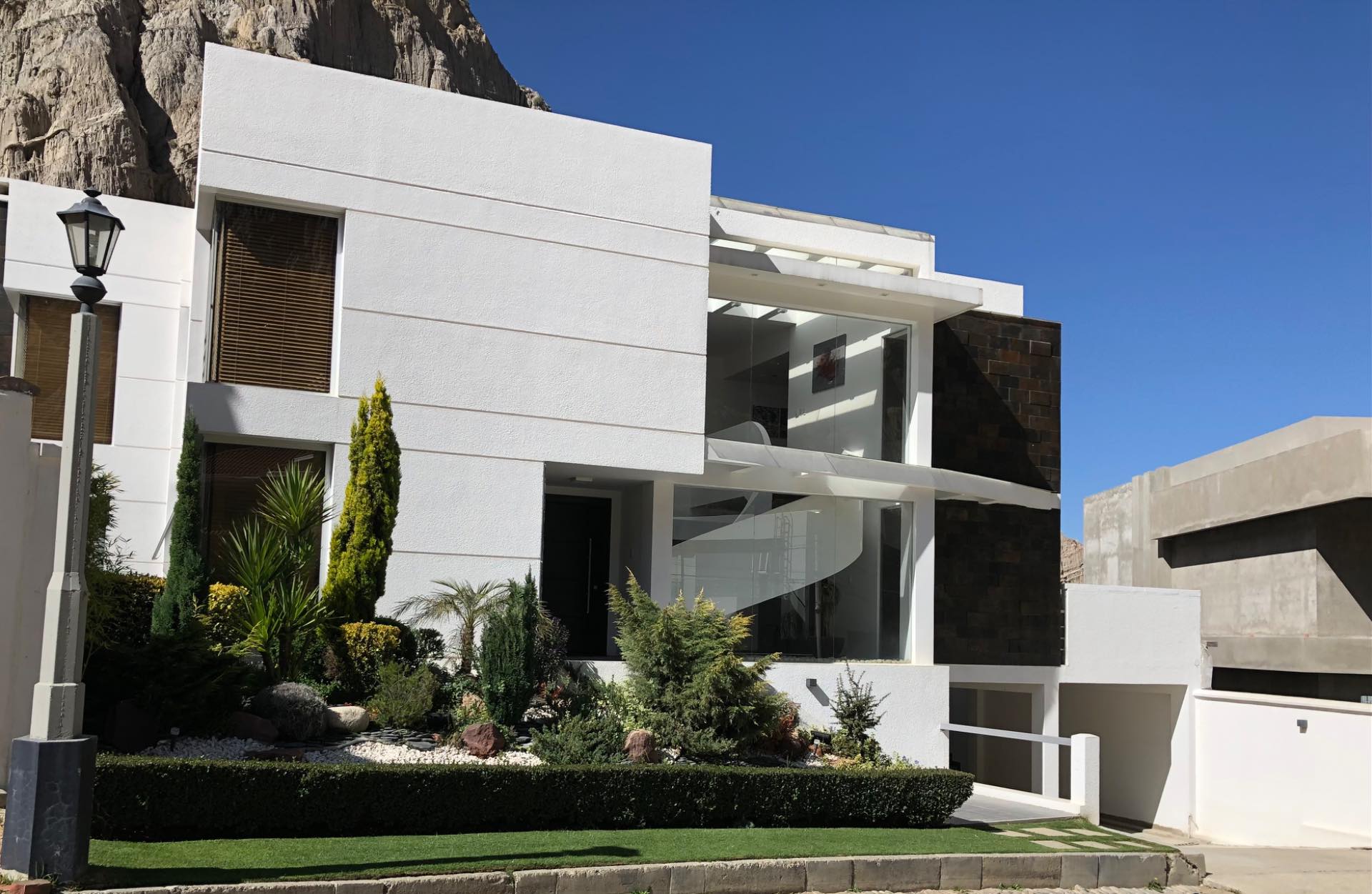 Casa en Aranjuez en La Paz 4 dormitorios 6 baños 4 parqueos Foto 1