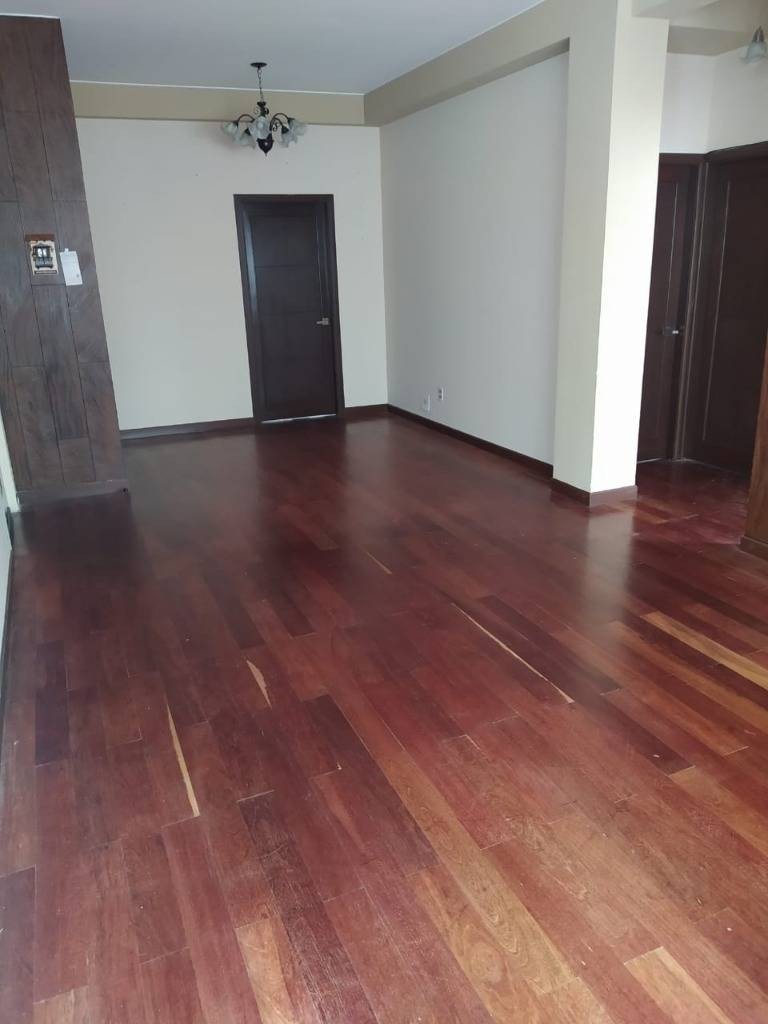 Departamento en Calacoto en La Paz 2 dormitorios 2 baños 1 parqueos Foto 3