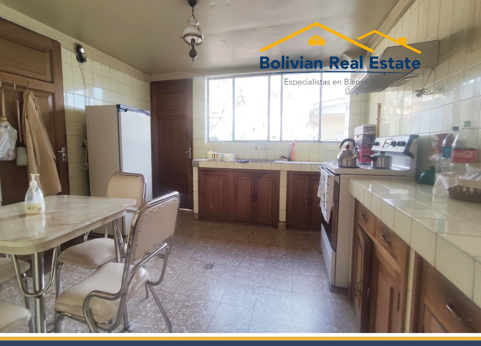 Casa en Irpavi en La Paz 7 dormitorios 6 baños 3 parqueos Foto 8