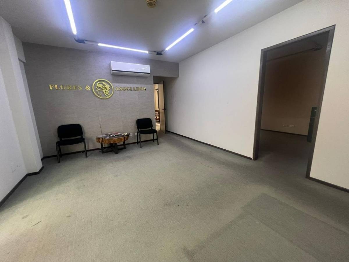 Departamento en VentaEADIFICIO NANCY 2 3 dormitorios 3 baños 2 parqueos Foto 9