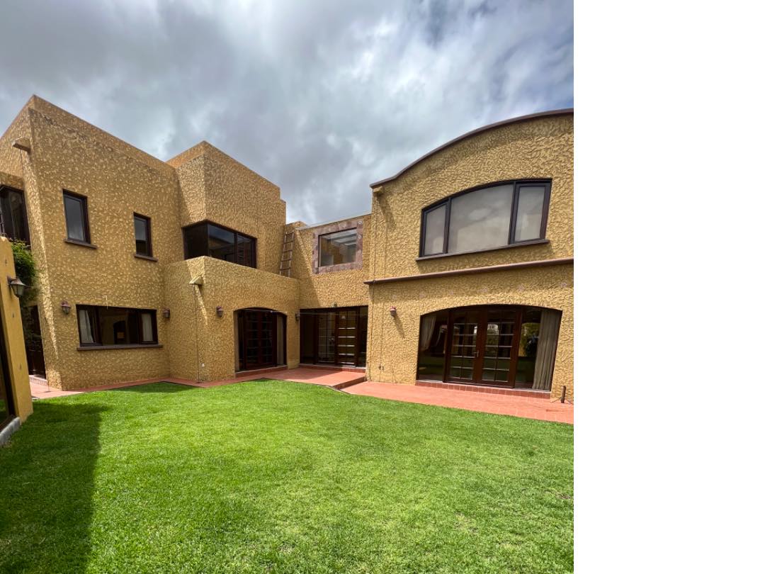 Casa en Achumani en La Paz 5 dormitorios 5 baños 2 parqueos Foto 51