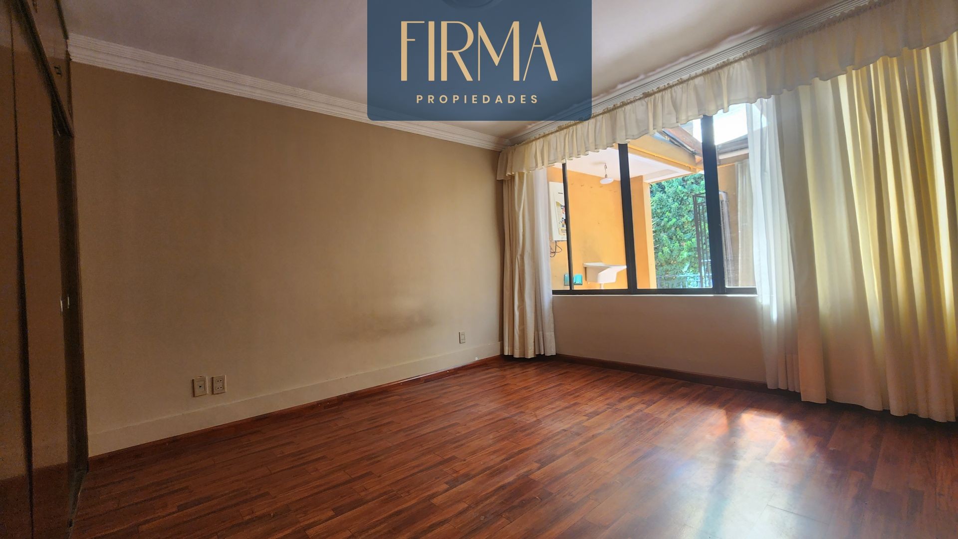 Casa CASA EN VENTA, MALLASILLA FRENTE A PLAZA Foto 11