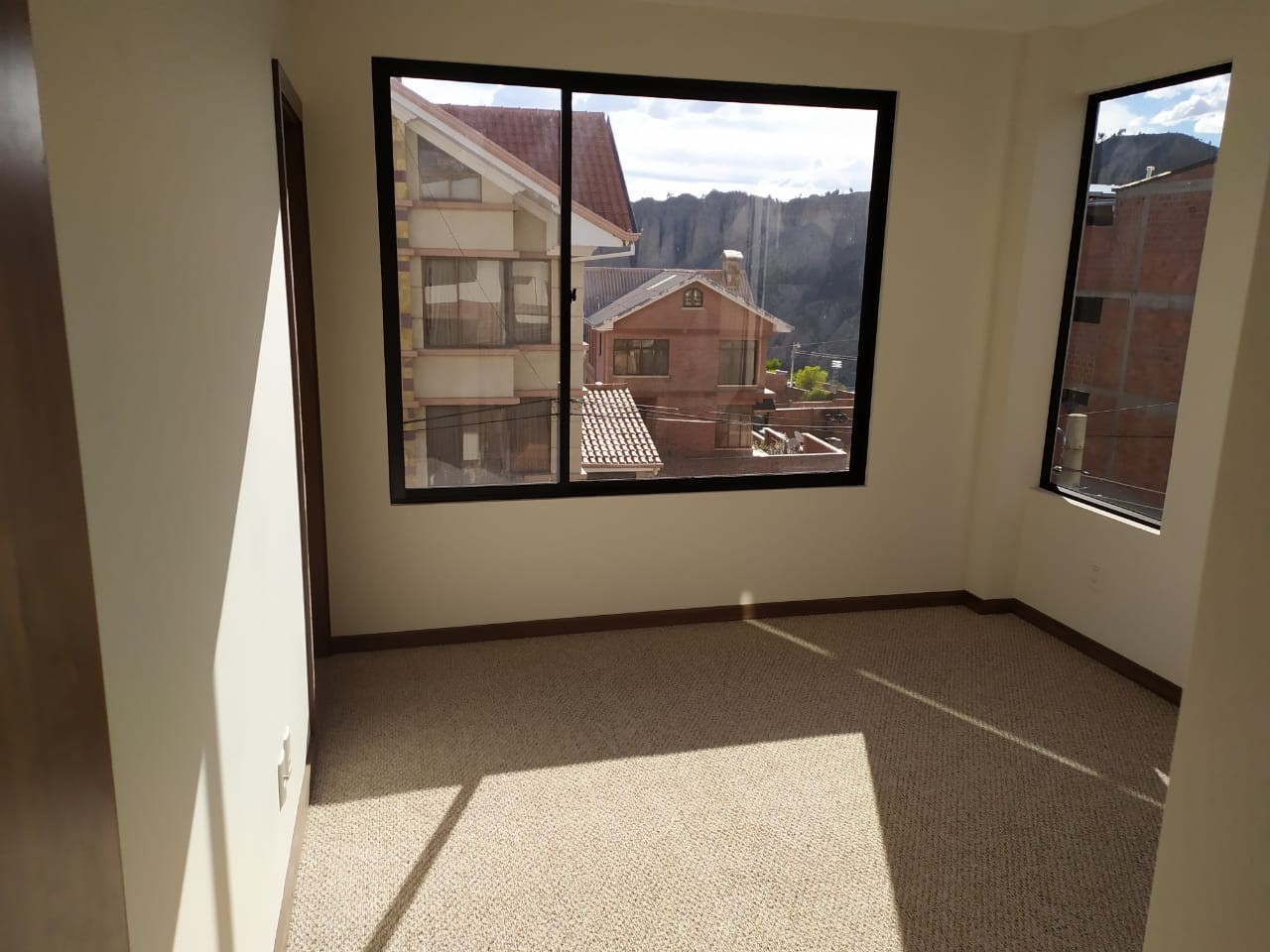 Casa en Achumani en La Paz 3 dormitorios 4 baños 2 parqueos Foto 17