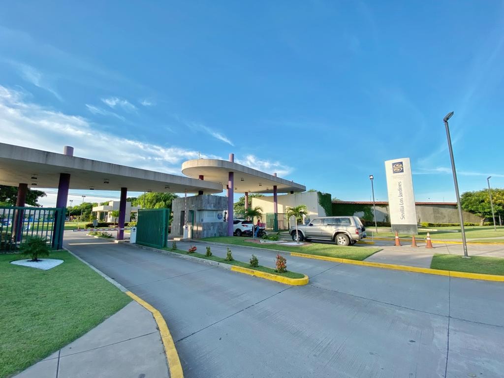 En Alquiler a $us 650 Foto 3