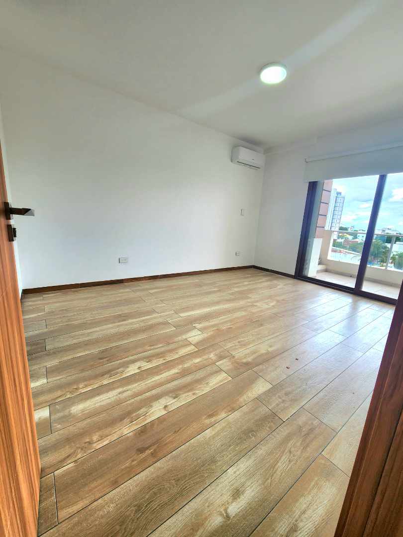 En Alquiler a Bs 6,350 Foto 10