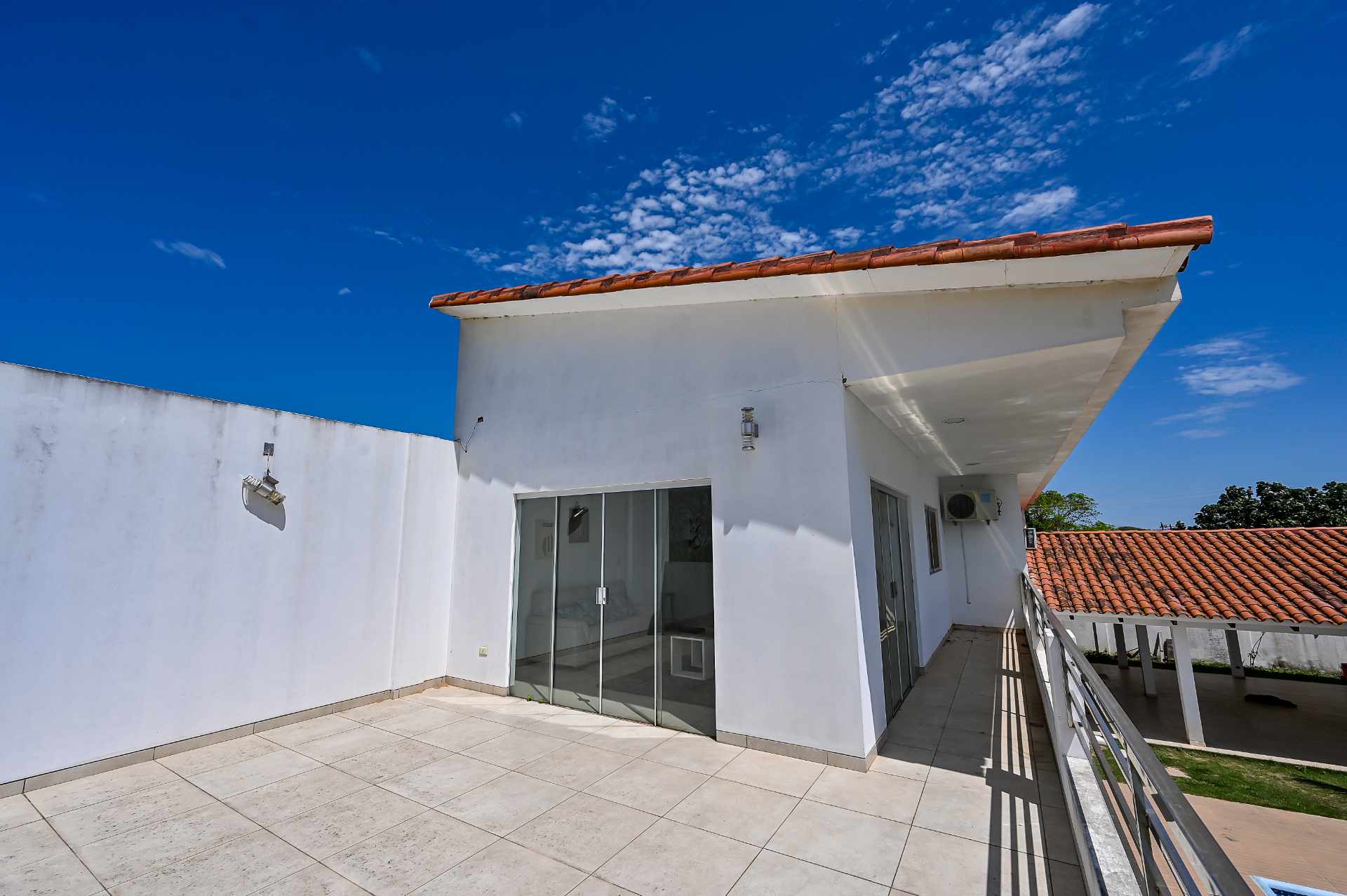 Casa en VentaAv. Moscú, 9no anillo, Urbanización La Mar 4 dormitorios 6 baños  Foto 6