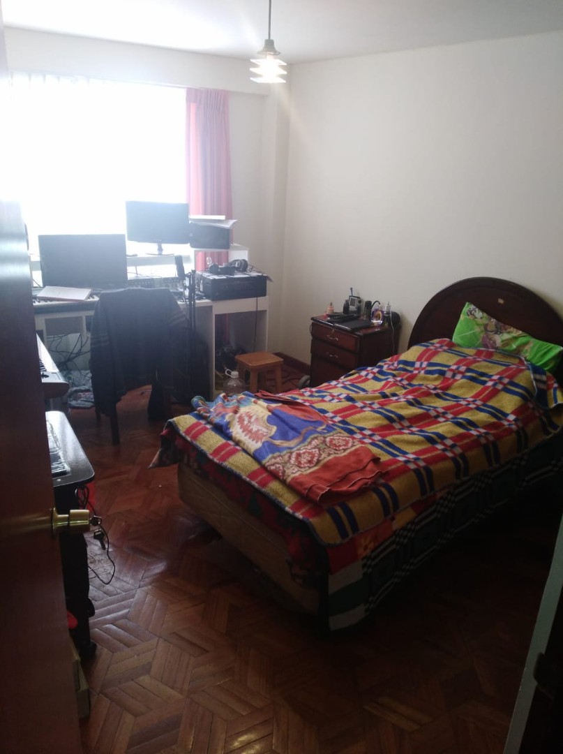 Departamento en San Pedro en La Paz 3 dormitorios 1 baños  Foto 5