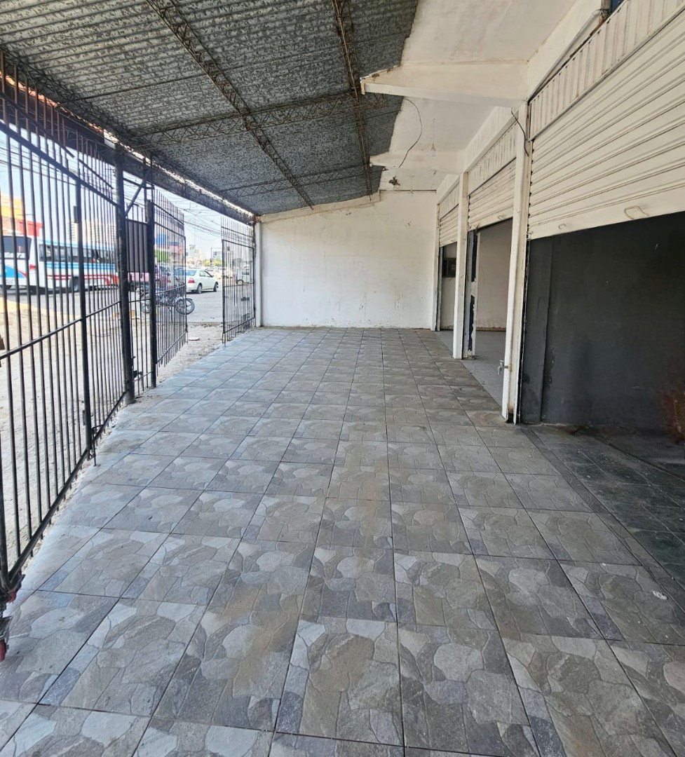 Departamento en AlquilerSobre 2do anillo,  entre Av. Paragua y Av mutualista  Foto 5