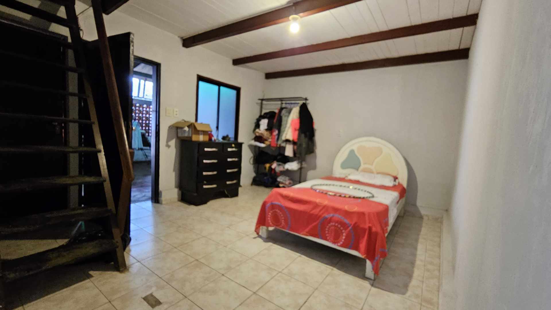 Casa AVENIDA CENTENARIO ENTRRE 2DO Y 3ER ANILLO Foto 18