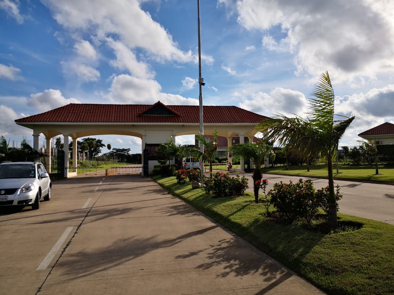 Terreno en Urubó en Santa Cruz de la Sierra    Foto 3