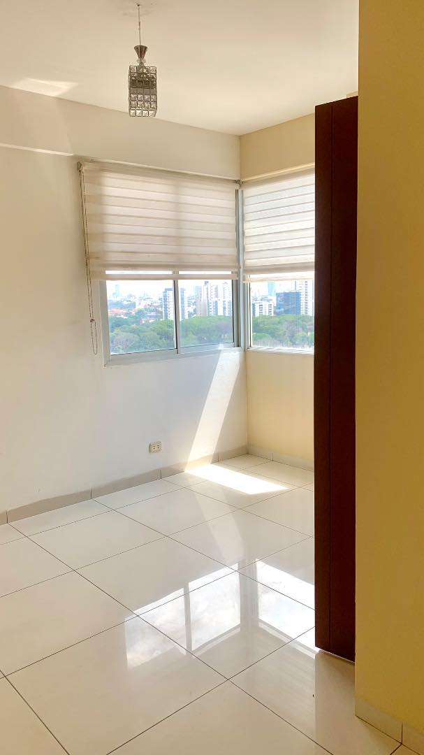 Departamento en AlquilerAV. ALEMANA entre 4to. Y 5to. anillo 4 dormitorios 3 baños 1 parqueos Foto 5