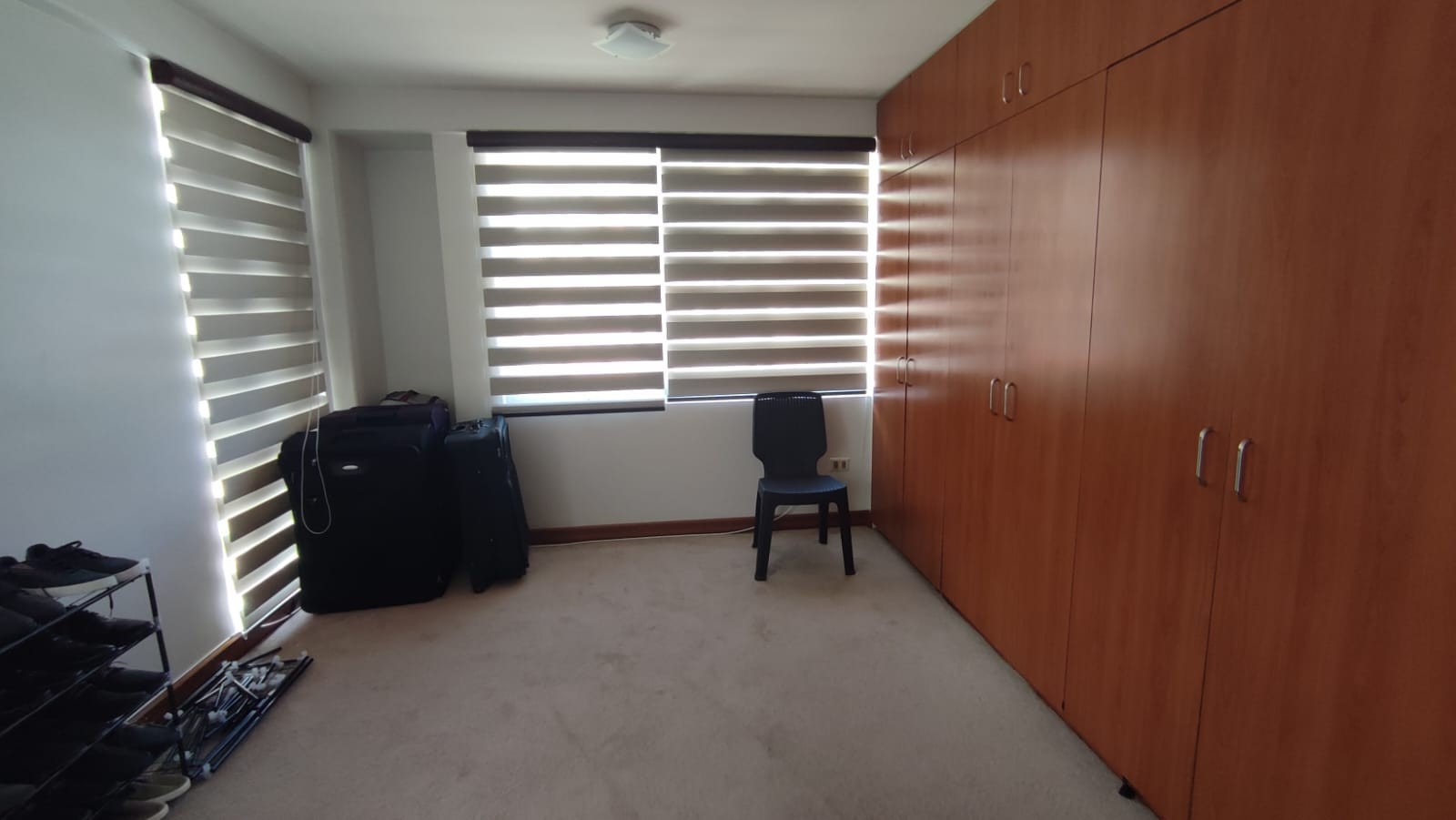 Departamento en VentaAV. COSTANERA 3 dormitorios 4 baños 1 parqueos Foto 4