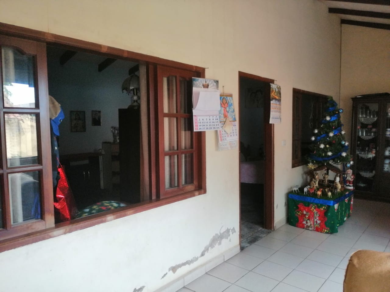 Casa en Entre 5to y 6to anillo Este en Santa Cruz de la Sierra 6 dormitorios 2 baños 4 parqueos Foto 30