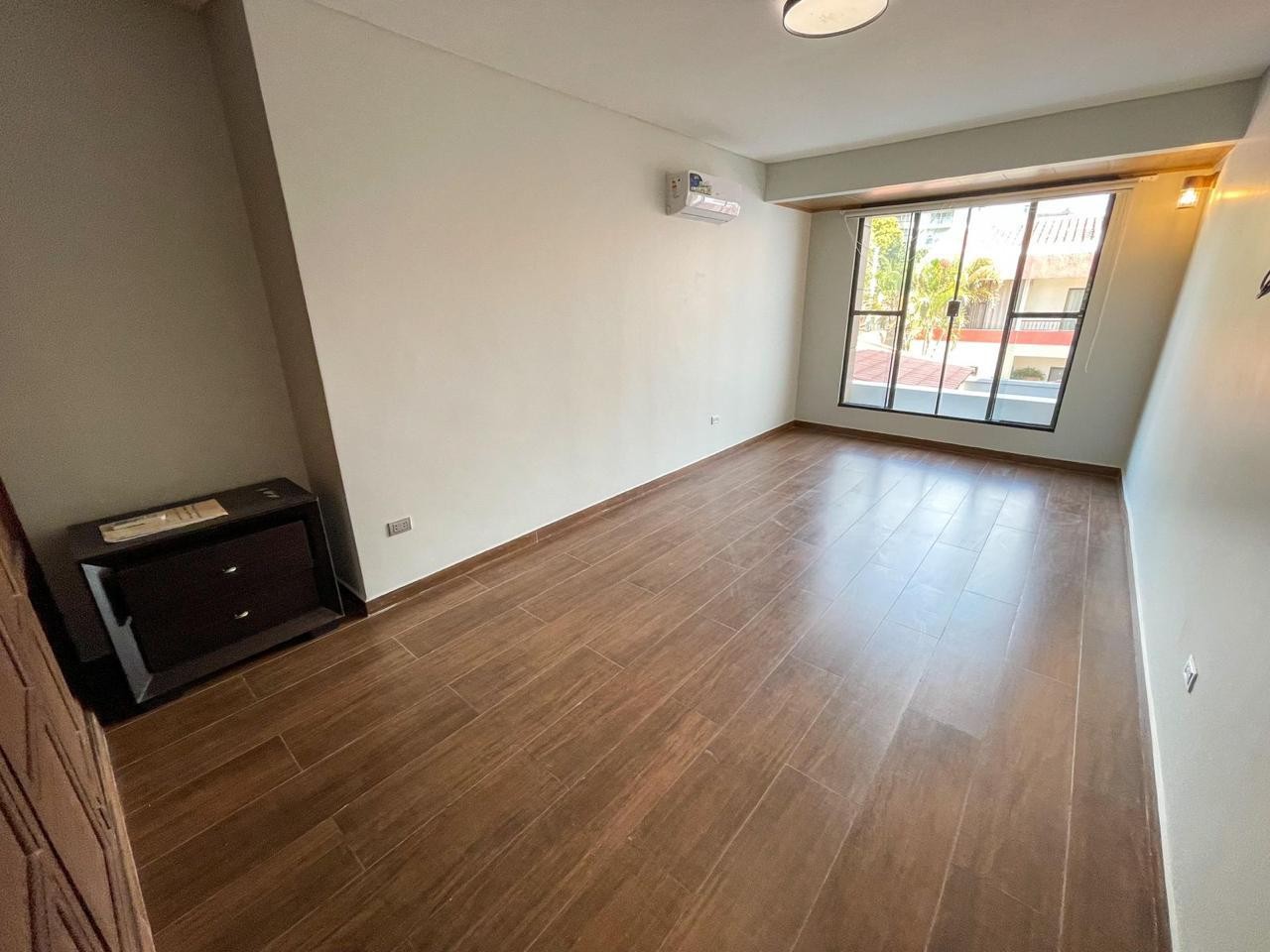 En Venta a $us 330,000 Foto 19