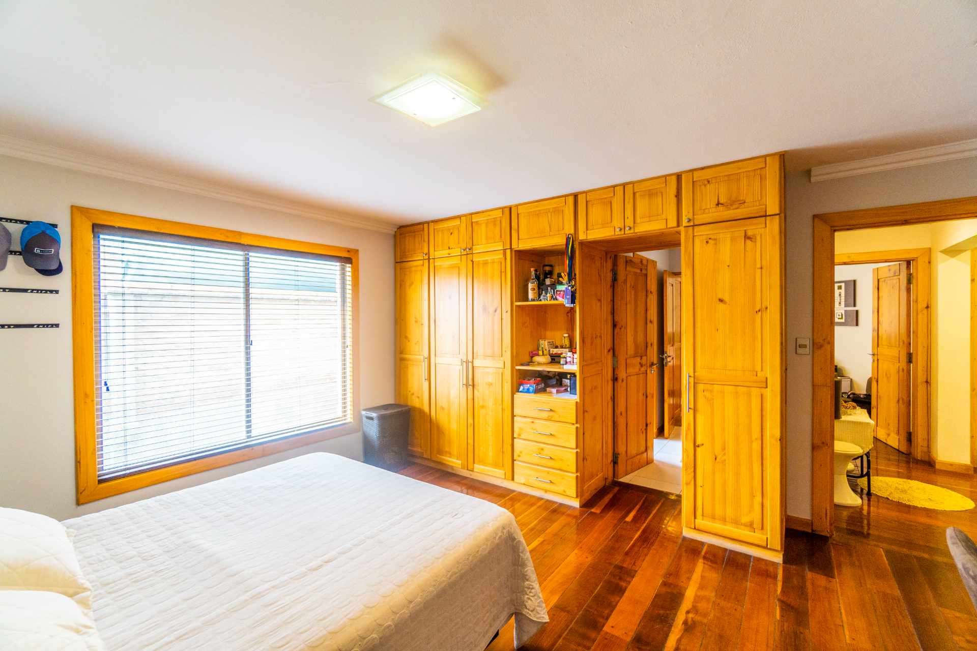 Casa en VentaFABULOSA PROPIEDAD E VENTA ZOBRE CALLE CARACOL ZONA TROJES Foto 22