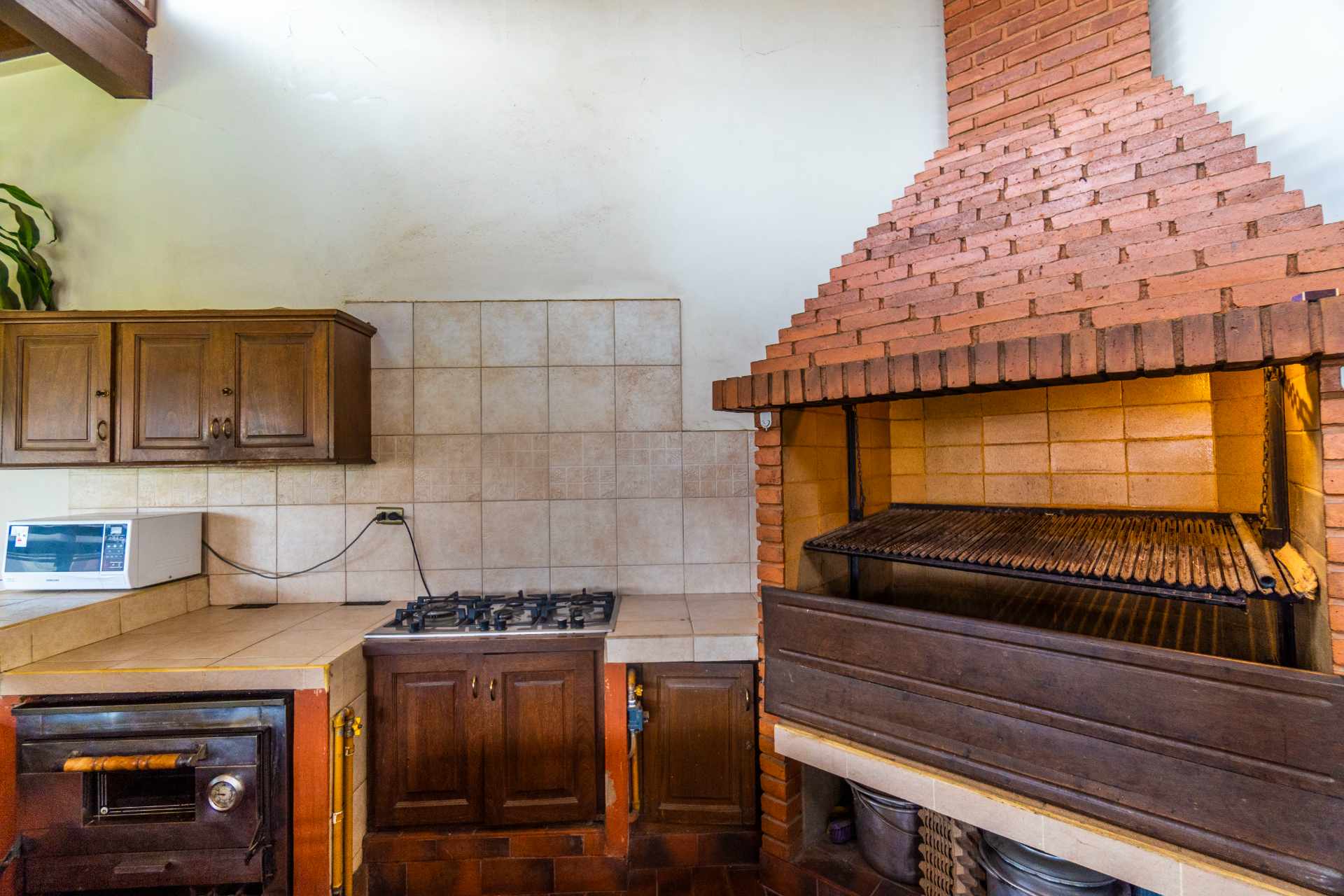 Casa en VentaFABULOSA PROPIEDAD E VENTA ZOBRE CALLE CARACOL ZONA TROJES Foto 18