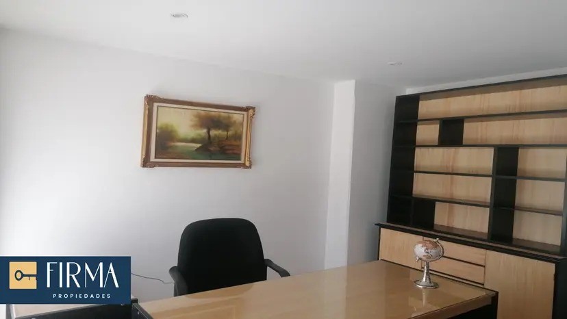 Casa en AlquilerCASA EN ALQUILER EN ACHUMANI AMOBLADA Y EQUIPADA 4 dormitorios 6 baños 3 parqueos Foto 8