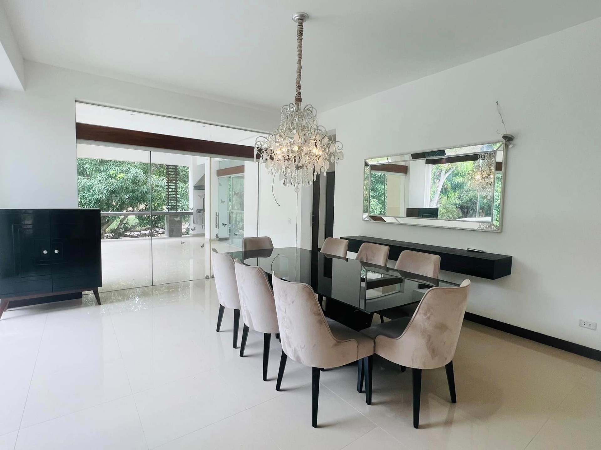 Casa en AlquilerCONDOMINIO JARDINES DEL URUBO  4 dormitorios 5 baños 3 parqueos Foto 15