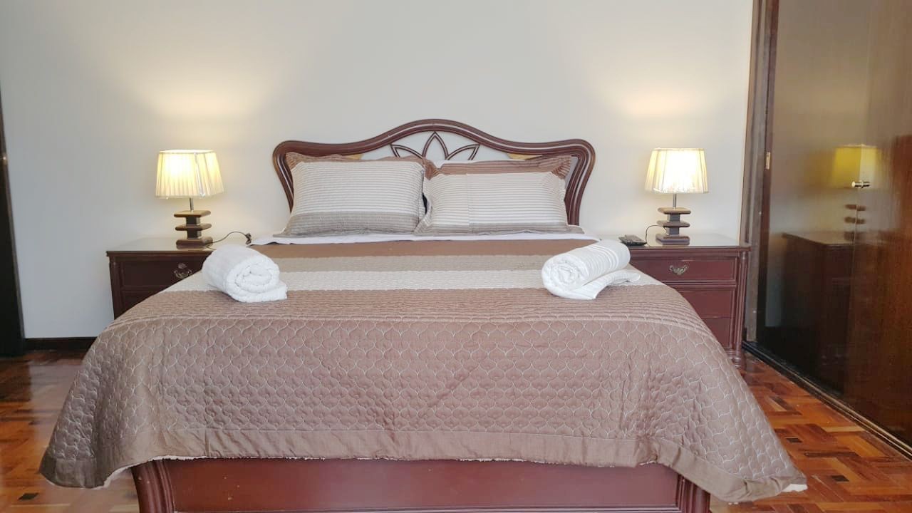 Departamento Sopocachi, Av. Arce excelente ubicación  Foto 4