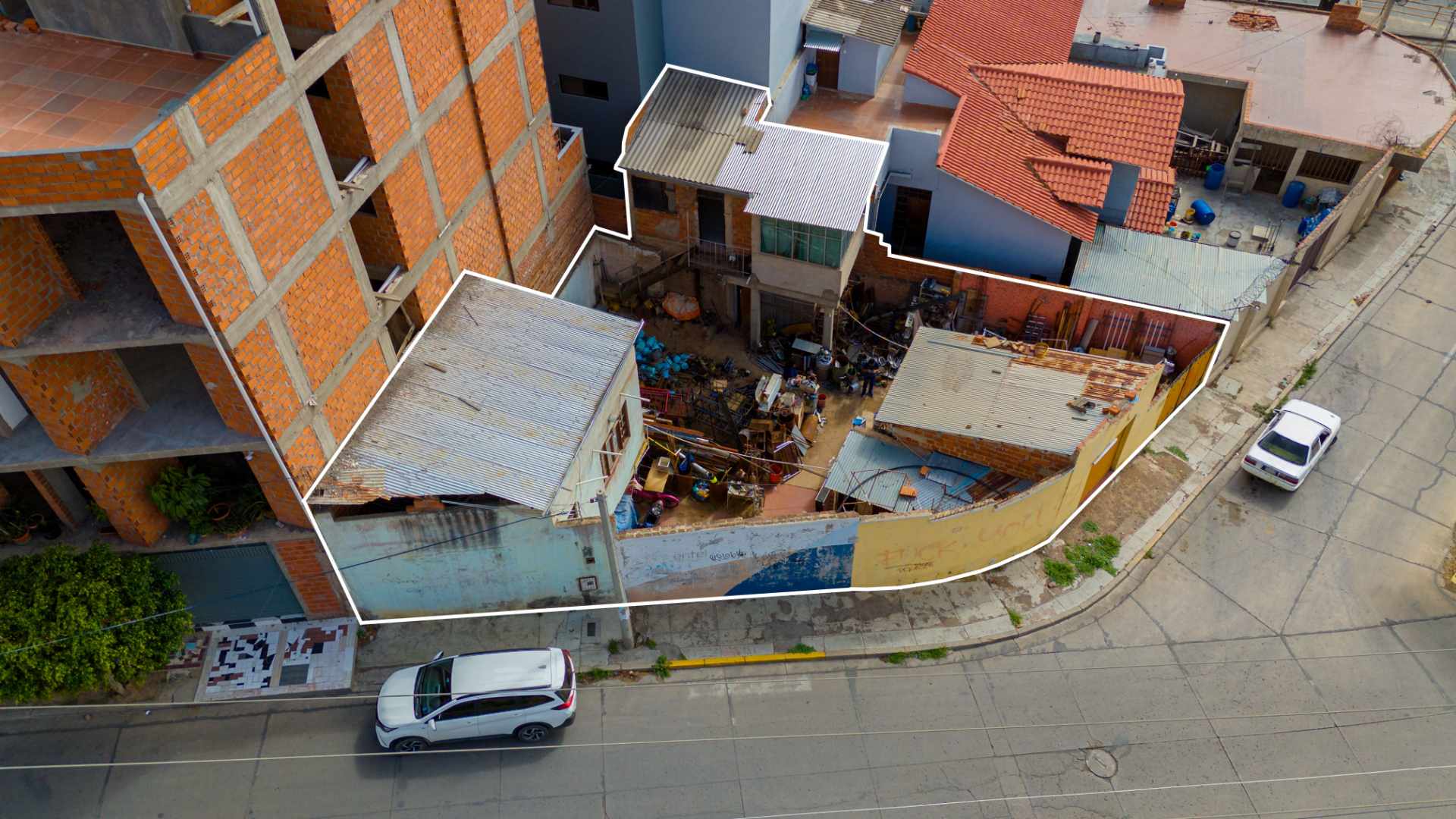 Casa  Av. Los Andes, Esq. Calle Libertad (Av. Siglo XX), a 1 cuadra del Biblioavión de la Av. Suecia. Foto 15